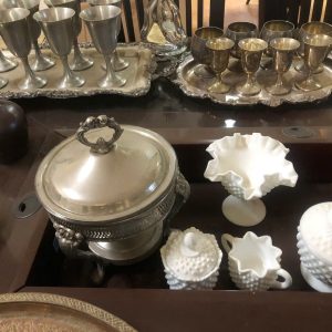 Đồ nội thất và Trang trí