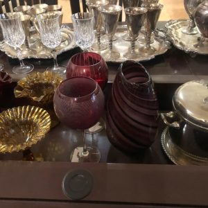 Đồ nội thất và Trang trí