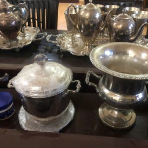 Đồ nội thất và Trang trí