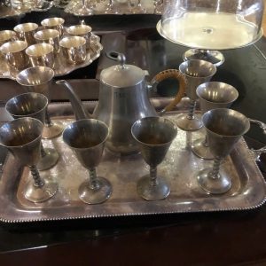 Đồ nội thất và Trang trí