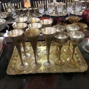 Đồ nội thất và Trang trí